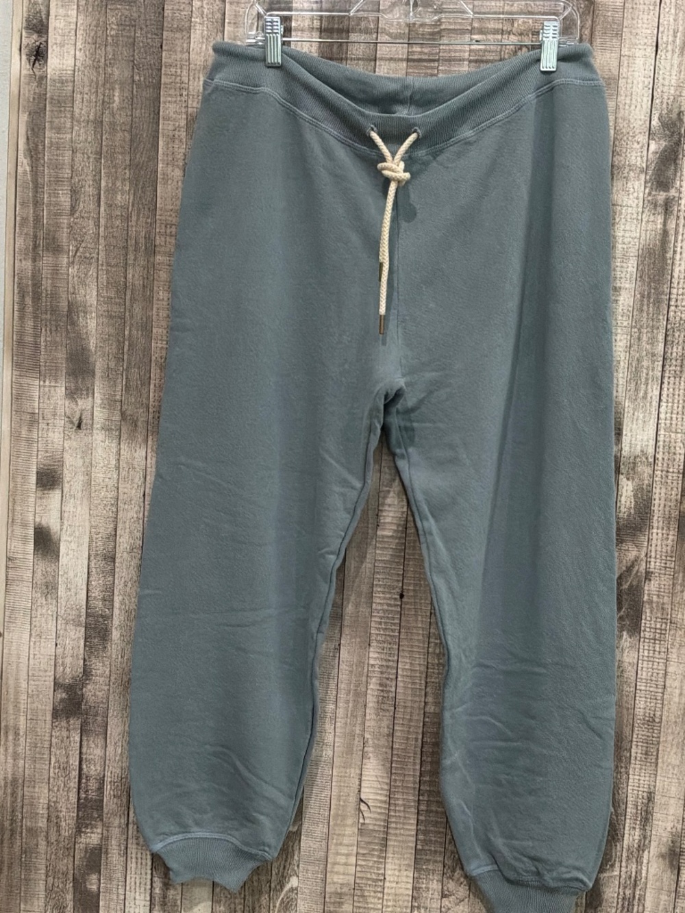 THE GREAT CROPPED SWEATPANTS POWDER BLUE